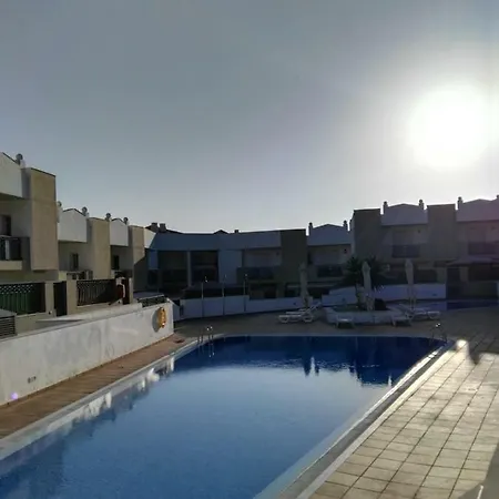 Oasis De Fanabe 別荘