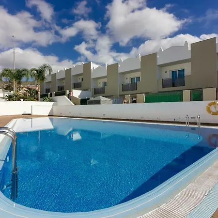 Дом отдыха Oasis De Fanabe